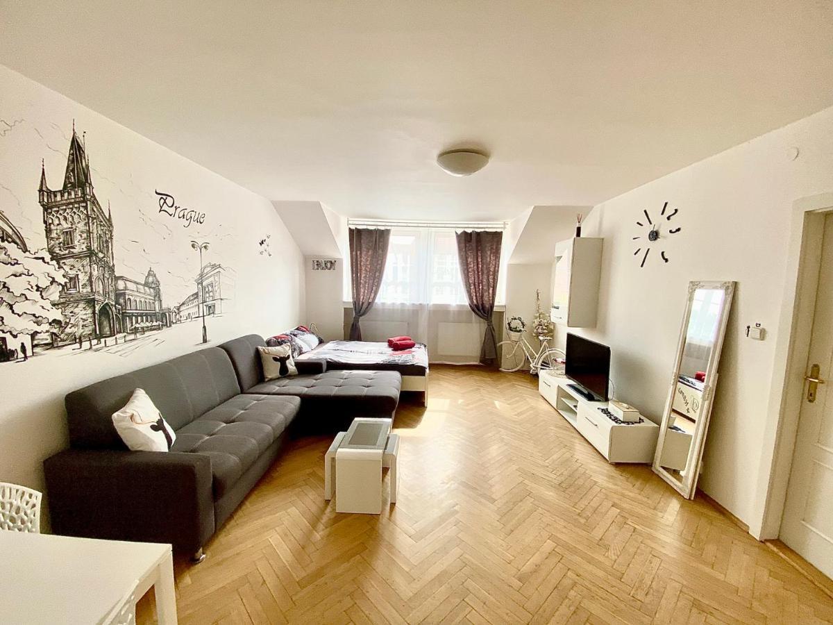 Apartment Fantastic In The Center Prag